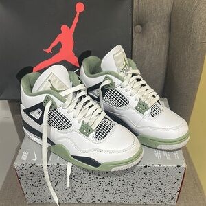 Nike Air Jordan 4 Retro seafoam